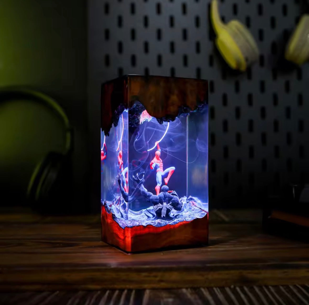 Spidey vs Venom Resin Lamp